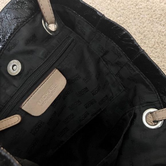 MICHAEL Michael Kors Black Mirror Jetset Patent Tote Bag - Picture 5 of 14